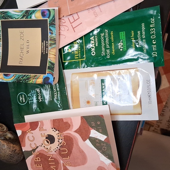 Sample Bundle - Picture 4 of 5